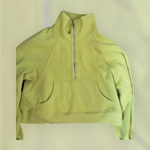 Lululemon Scuba Oversized Half-Zip
Hoodie
Wasabi - Picture 5 of 8